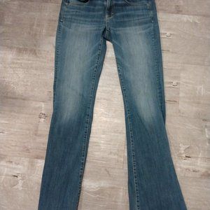 American Eagle Jeans size 6 Regular super stretch kickboot, great condition!